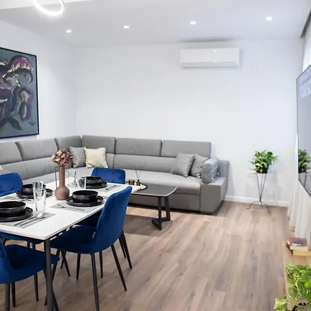 Eka Luxury Apartment