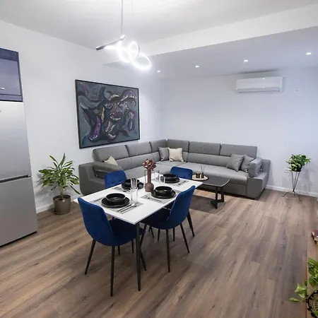 Eka Luxury Apartment
